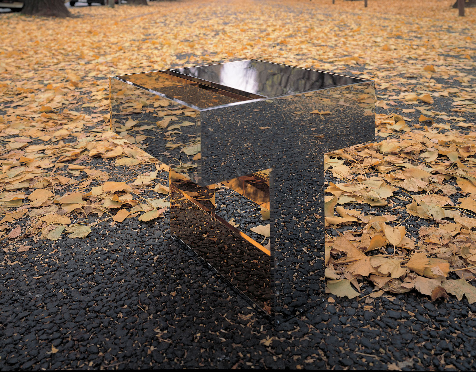 Chrome-Plated Alphabet Sculpture "T" | Takenobu Igarashi